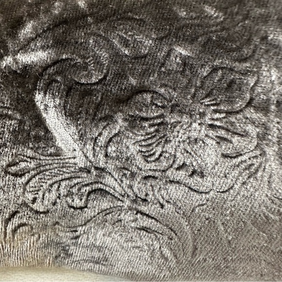 Sixtyseven Anthropologie Smoky Gray Velvet Floral Embossed Ankle Boots 6.5 - Picture 16 of 16